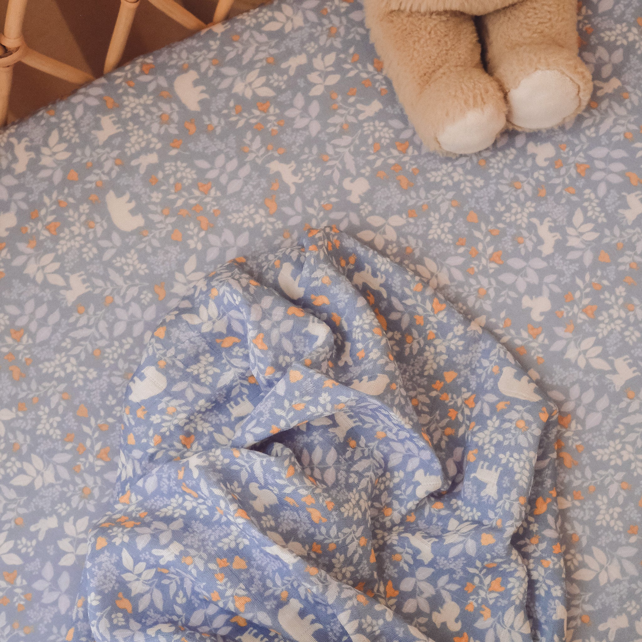 Bassinet | Fitted Sheet/Change Pad Cover | Organic - Forest Friends Cornflower - Image 4