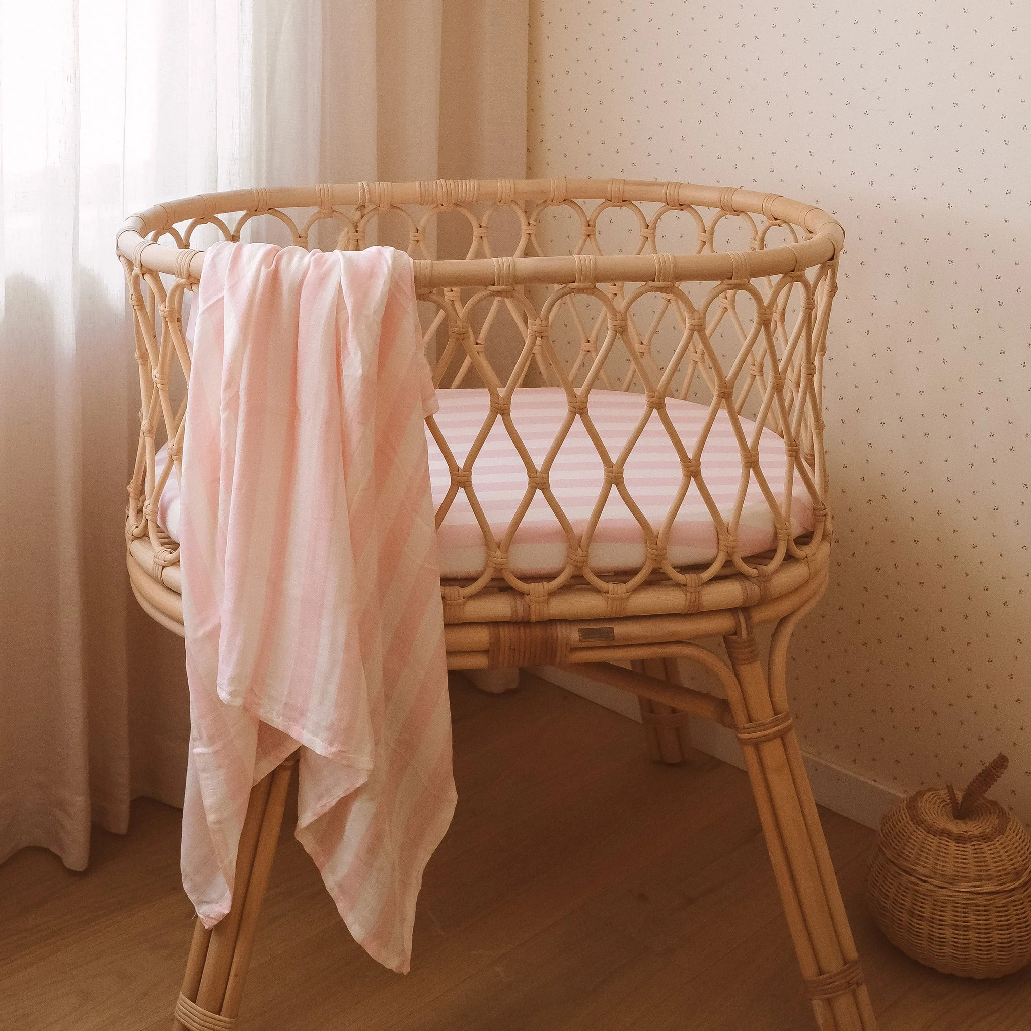 Bassinet | Fitted Sheet/Change Pad Cover | Organic - Petal Stripe - Image 4