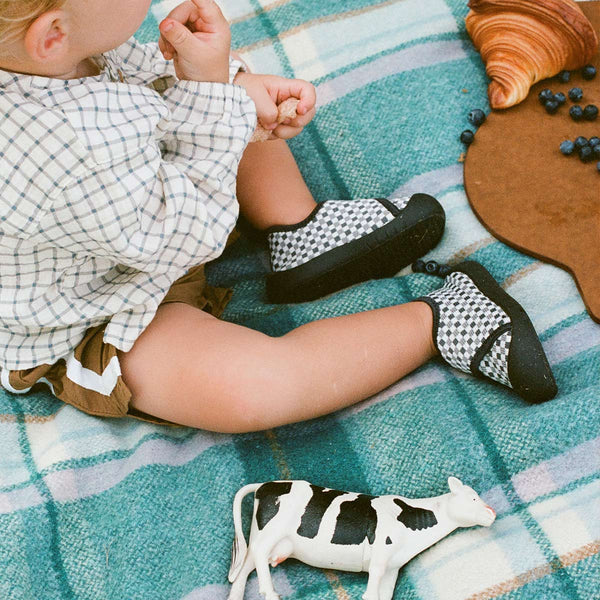Shoes | Duckies Velcro - Pepper Checker - Image 4